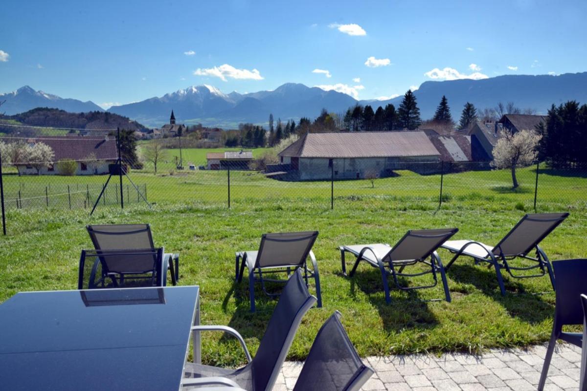 Le Gite La Passerelle Se Situant Dans Le Trieves Dans L Isere Pour 14 Personnes Lavars Exterior photo